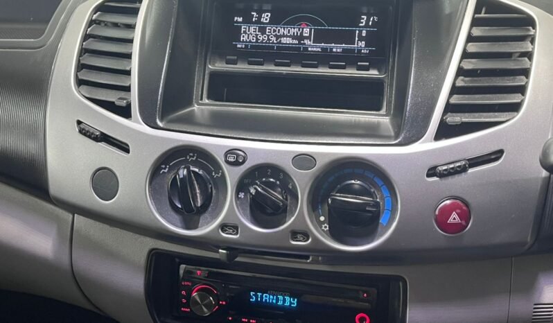 
								2013 Mitsubishi TRITON 2.5 FACELIFT (A)/ FULL LOAN / TIPTOP CONDITION / 1 YEAR WARRANTY full									