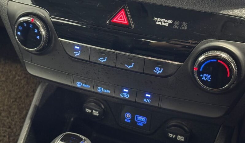 
								2017 Hyundai TUCSON 2.0 ELEGANCE (A)/ FULL LOAN / TIPTOP CONDITION / 1 YEAR WARRANTY full									