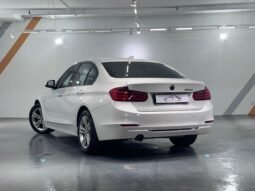 
										2013 BMW 320i (CKD) 2.0 (A) FULL LOAN full									