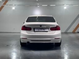 
										2013 BMW 320i (CKD) 2.0 (A) FULL LOAN full									