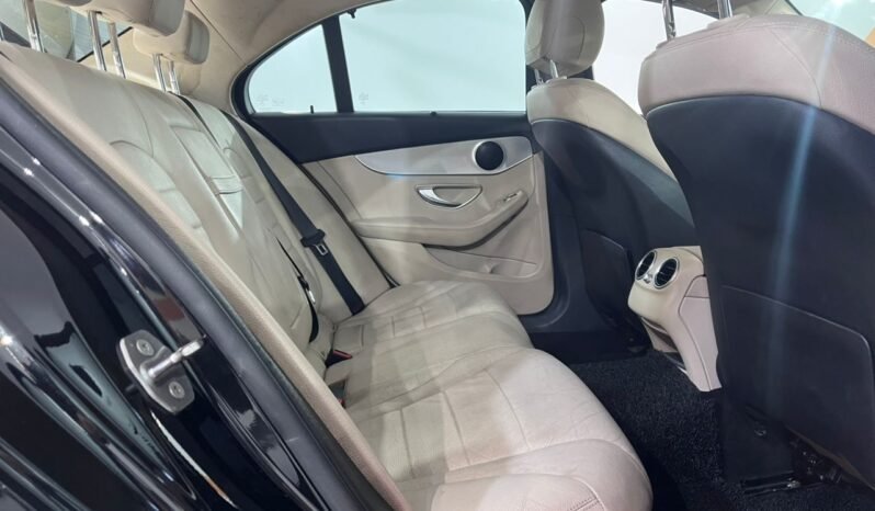 
								2016 Mercedes Benz C200 AVANTGARDE (A) FULL LOAN / TIPTOP CONDITION / 1 YEAR WARRANTY full									