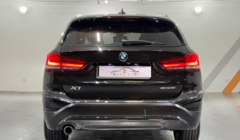 
								2020 BMW 320i (CKD) 2.0 (A) FULL LOAN /ONE OWNER / TIPTOP CONDITION / 1 YEAR WARRANTY full									