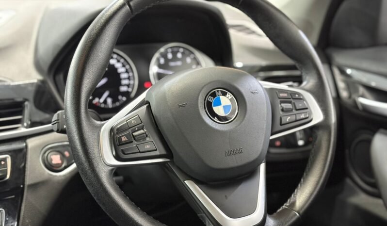 
								2020 BMW 320i (CKD) 2.0 (A) FULL LOAN /ONE OWNER / TIPTOP CONDITION / 1 YEAR WARRANTY full									