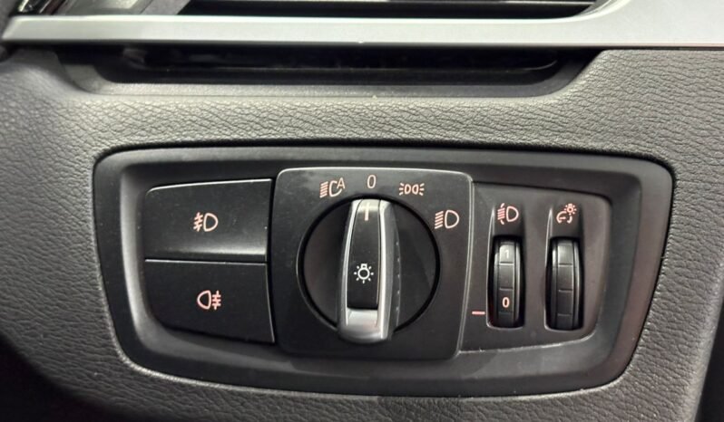 
								2020 BMW 320i (CKD) 2.0 (A) FULL LOAN /ONE OWNER / TIPTOP CONDITION / 1 YEAR WARRANTY full									