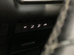 
										2022 Mazda CX-30 2.0 SKYACTIV-G High GVC Plus SUV (A) SUNROOF/ MEMORY SEATS/ POWER BOOT full									