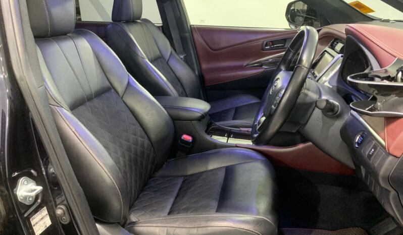 
								2017 Toyota Harrier 2.0 Luxury SUV (A) GOOD CONDITION/ ON TIMES SERVICE full									