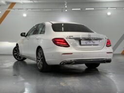
										2017 Mercedes-Benz E200 2.0 Avantgarde Sedan NEW CAR CONDITION/ 3 YEARS WARRANTY/ ONE OWNER full									