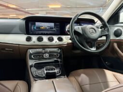 
										2017 Mercedes-Benz E200 2.0 Avantgarde Sedan NEW CAR CONDITION/ 3 YEARS WARRANTY/ ONE OWNER full									