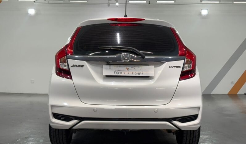
								2017 Honda JAZZ 1.5 V (A) / FULL LOAN / TIPTOP CONDITION / 1 YEAR WARRANTY full									