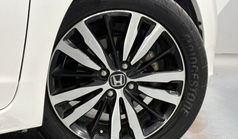 
								2017 Honda JAZZ 1.5 V (A) / FULL LOAN / TIPTOP CONDITION / 1 YEAR WARRANTY full									