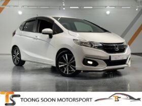 2017 Honda JAZZ 1.5 V (A) / FULL LOAN / TIPTOP CONDITION / 1 YEAR WARRANTY