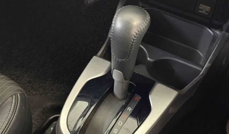 
								2017 Honda JAZZ 1.5 V (A) / FULL LOAN / TIPTOP CONDITION / 1 YEAR WARRANTY full									