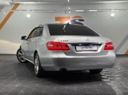 
										MERCEDES BENZ E250 full									