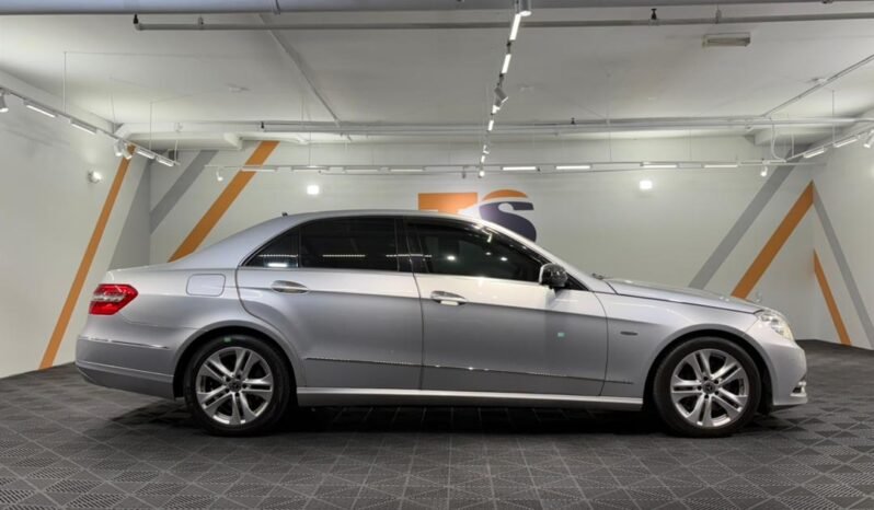 
								MERCEDES BENZ E250 full									