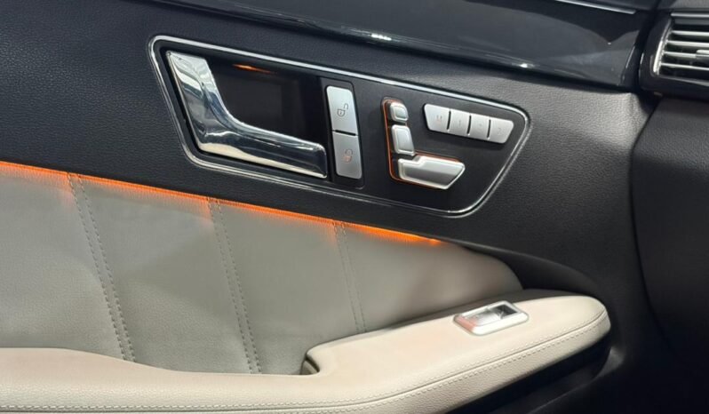 
								MERCEDES BENZ E250 full									