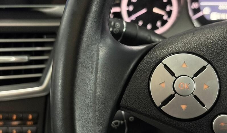 
								MERCEDES BENZ E250 full									