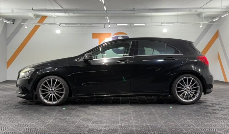 
								MERCEDES BENZ A200 AMG LINE full									