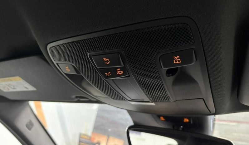 
								MERCEDES BENZ A200 AMG LINE full									