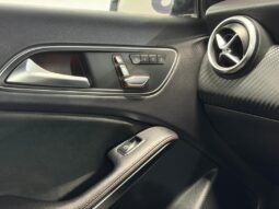
										MERCEDES BENZ A200 AMG LINE full									