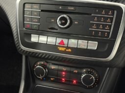 
										MERCEDES BENZ A200 AMG LINE full									