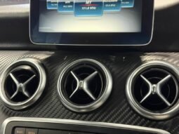 
										MERCEDES BENZ A200 AMG LINE full									