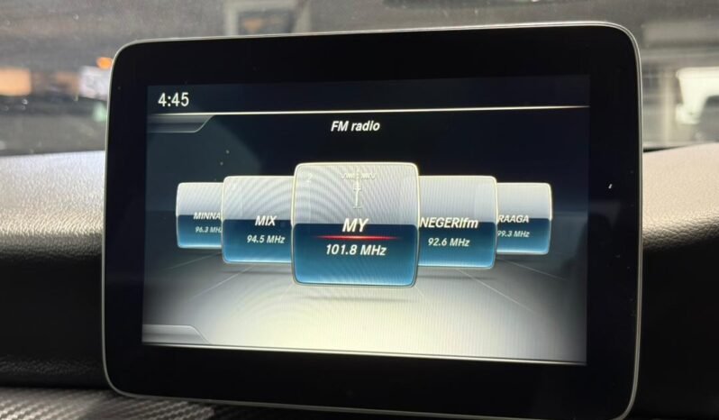 
								MERCEDES BENZ A200 AMG LINE full									