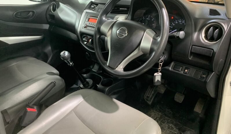 
								2017 Nissan NAVARA 2.5 SINGLE CAB (M) FULL LOAN full									