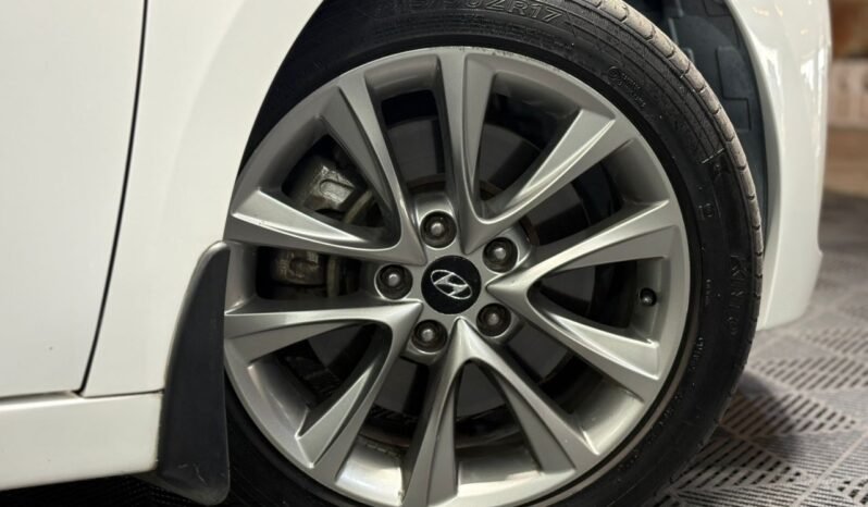 
								2014 Hyundai I40 2.0 GDI (A)/ FULL LOAN / TIPTOP CONDITION / 1 YEAR WARRANTY full									