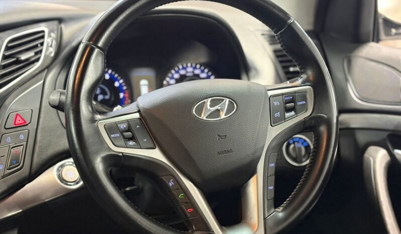 
								2014 Hyundai I40 2.0 GDI (A)/ FULL LOAN / TIPTOP CONDITION / 1 YEAR WARRANTY full									