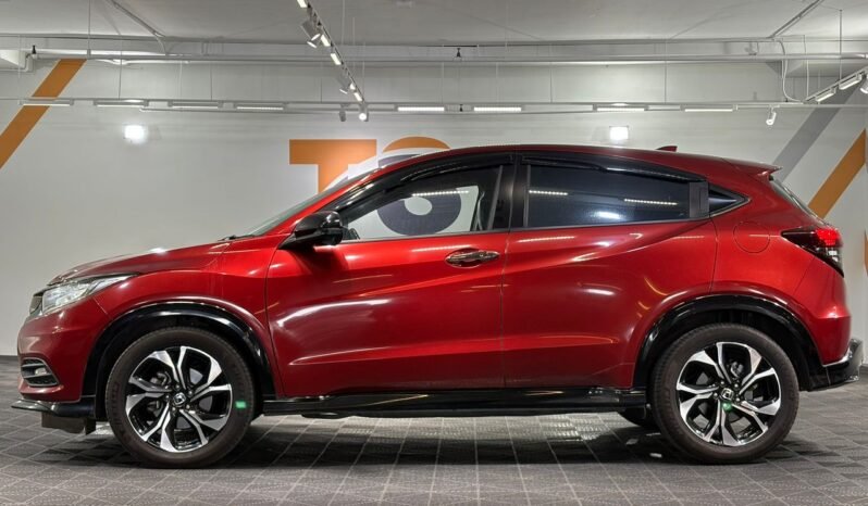 
								HONDA HR-V 1.8 RS ENHANCED (A)/ FULL LOAN / TIPTOP CONDITION / 1 YEAR WARRANTY full									