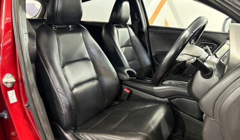 
								HONDA HR-V 1.8 RS ENHANCED (A)/ FULL LOAN / TIPTOP CONDITION / 1 YEAR WARRANTY full									