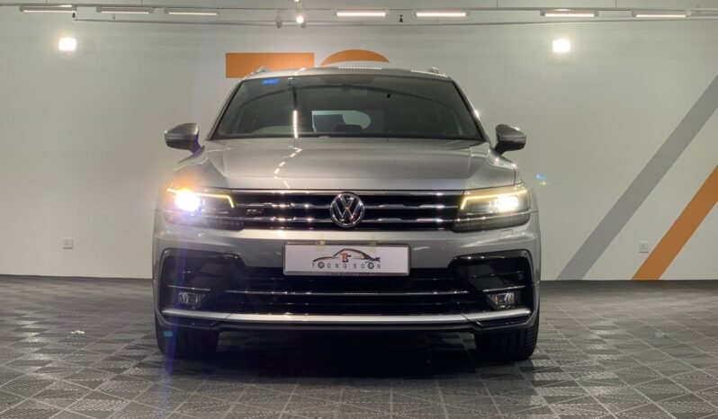 
								VOLKSWAGEN TIGUAN ALLSPACE TSI R-LINE 2.0L full									