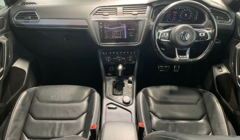 
								VOLKSWAGEN TIGUAN ALLSPACE TSI R-LINE 2.0L full									