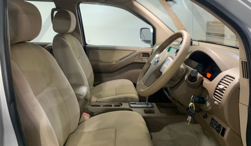 
								NISSAN NAVARA 2.5 CALIBRE (A) full									