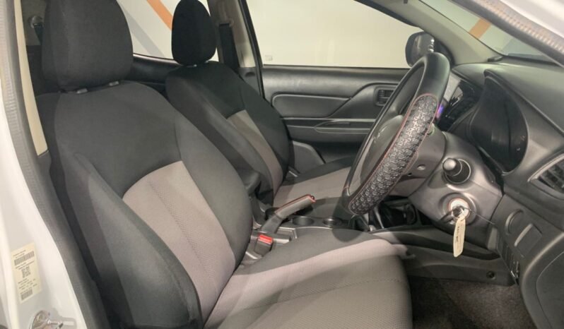 
								MITSUBISHI TRITON 2.5 QUEST (M) full									