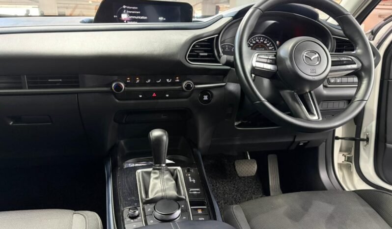 
								MAZDA CX-30 G HIGH (A) full									