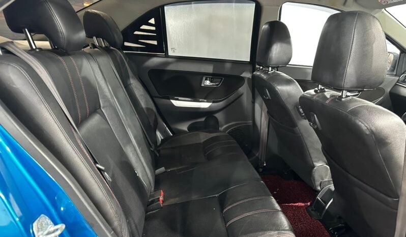 
								202O PERODUA BEZZA 1.3 ADVANCE full									