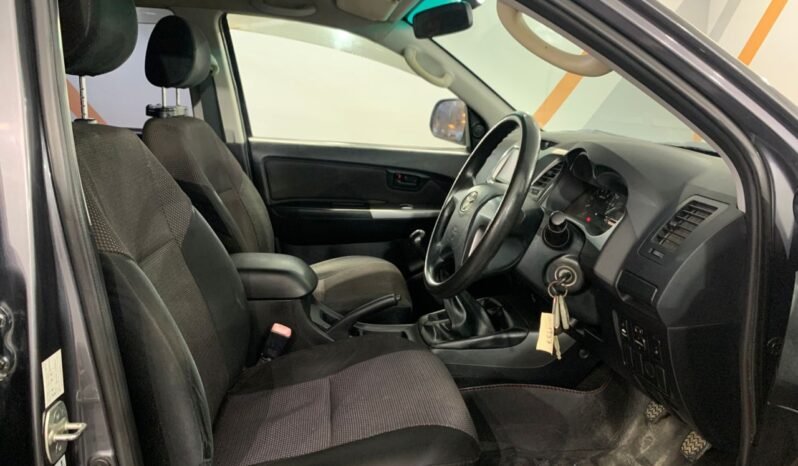 
								2015 Toyota HILUX 2.5 G VNT DOUBLE CAB (M)/ FULL LOAN / TIPTOP CONDITION / 1 YEAR WARRANTY full									