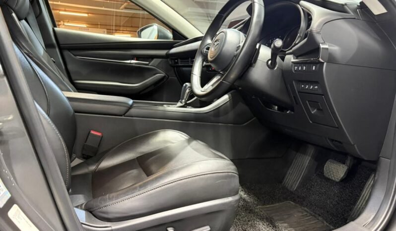 
								2023 Mazda 3 2.0 GVC HIGH PLUS MY19 BP (A)/ FULL LOAN / TIPTOP CONDITION / 1 YEAR WARRANTY full									