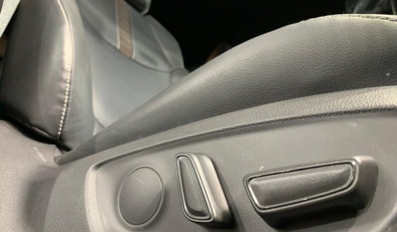 
								2025 Toyota Corolla Cross 1.8 V full									