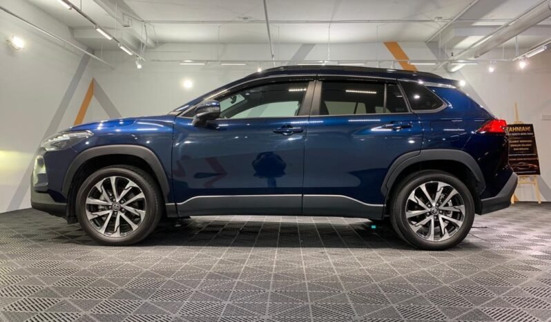 
								2025 Toyota Corolla Cross 1.8 V full									
