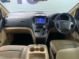 
										2020 Hyundai GRAND STAREX 2.5 ROYALE full									