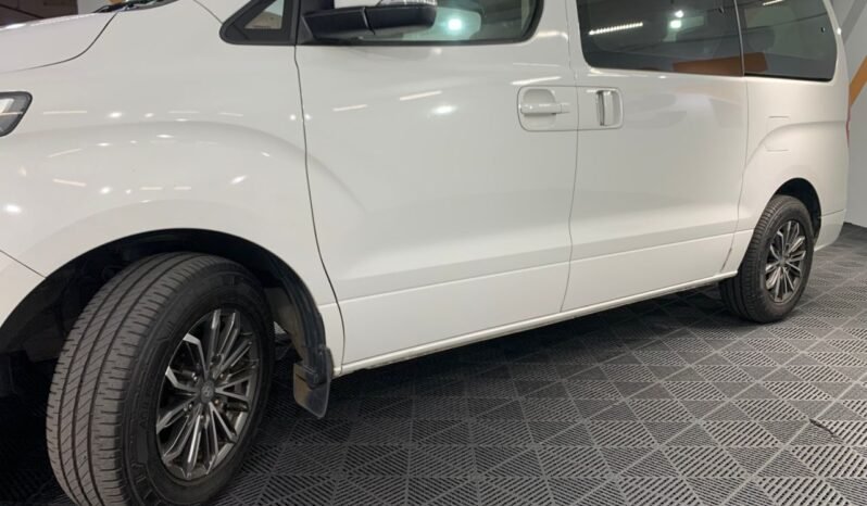 
								2020 Hyundai GRAND STAREX 2.5 ROYALE full									