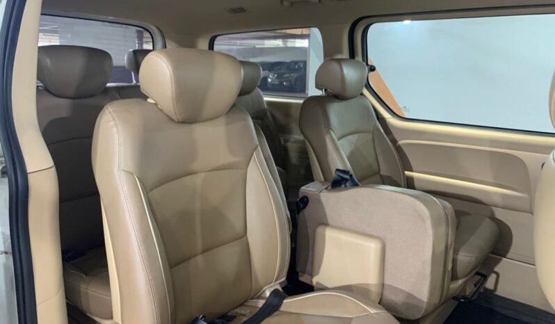 
								2020 Hyundai GRAND STAREX 2.5 ROYALE full									