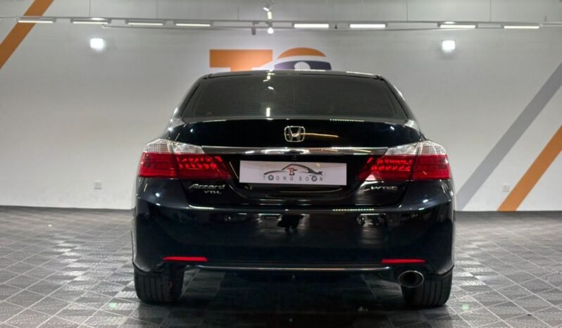 
								HONDA ACCORD 2.0L VTI-L (A)/ FULL LOAN / TIPTOP CONDITION / 1 YEAR WARRANTY full									
