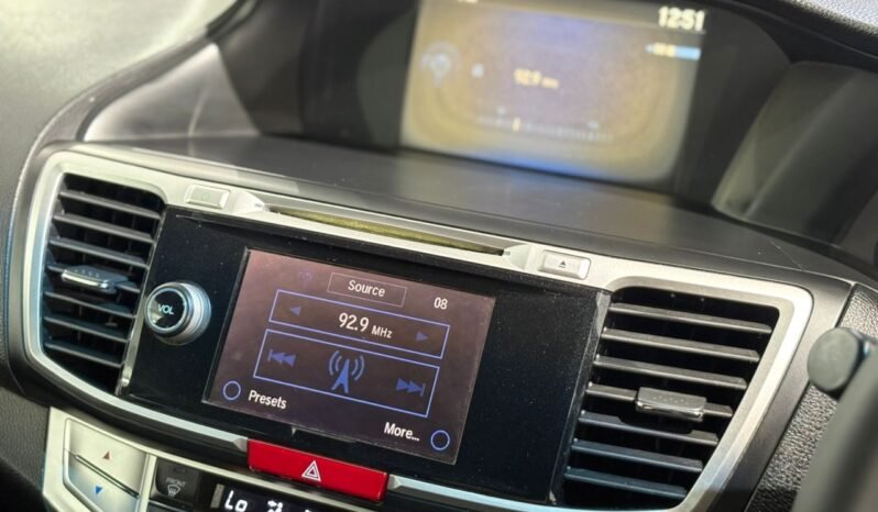 
								HONDA ACCORD 2.0L VTI-L (A)/ FULL LOAN / TIPTOP CONDITION / 1 YEAR WARRANTY full									