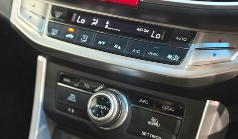 
								HONDA ACCORD 2.0L VTI-L (A)/ FULL LOAN / TIPTOP CONDITION / 1 YEAR WARRANTY full									