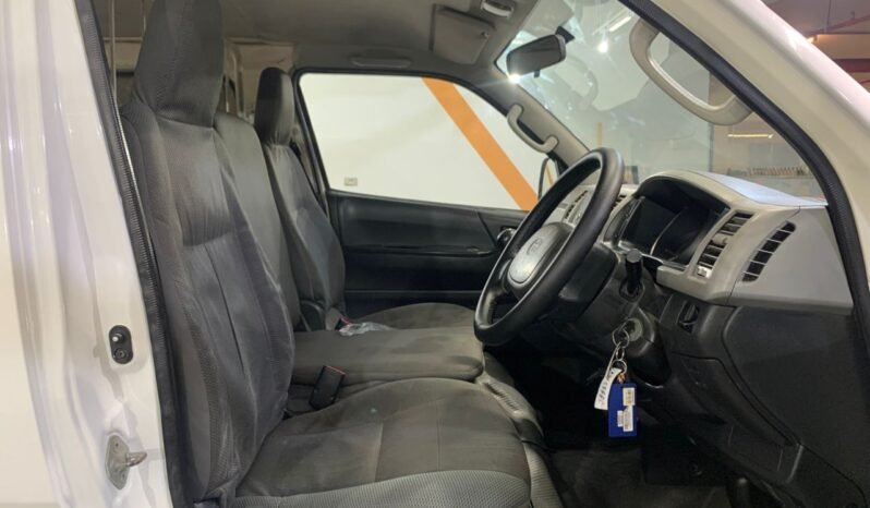 
								TOYOTA HIACE PANEL VAN 2.5 (MT) / FULL LOAN / TIPTOP CONDITION / 1 YEAR WARRANTY full									