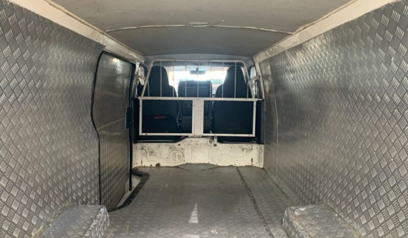 
								TOYOTA HIACE PANEL VAN 2.5 (MT) / FULL LOAN / TIPTOP CONDITION / 1 YEAR WARRANTY full									