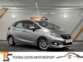 HONDA JAZZ 1.5 E FACELIFT (A)/ FULL LOAN / TIPTOP CONDITION / 1 YEAR WARRANTY